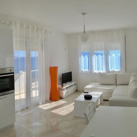 White Residence Apartament Sarande Ngoại thất bức ảnh
