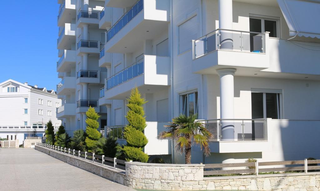 White Residence Apartament Sarande Ngoại thất bức ảnh