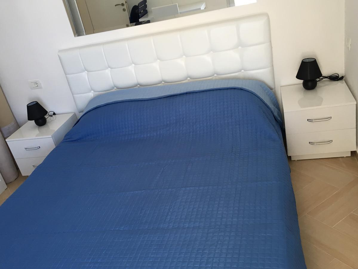 White Residence Apartament Sarande Ngoại thất bức ảnh