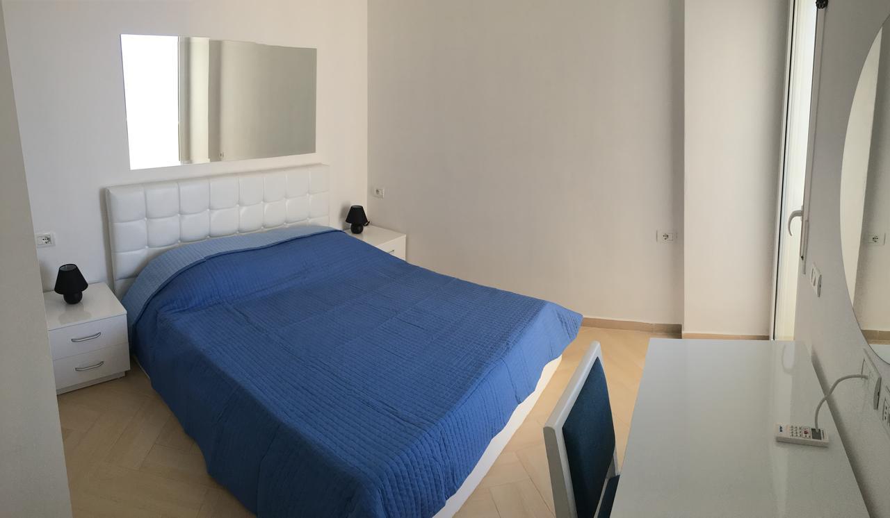 White Residence Apartament Sarande Ngoại thất bức ảnh