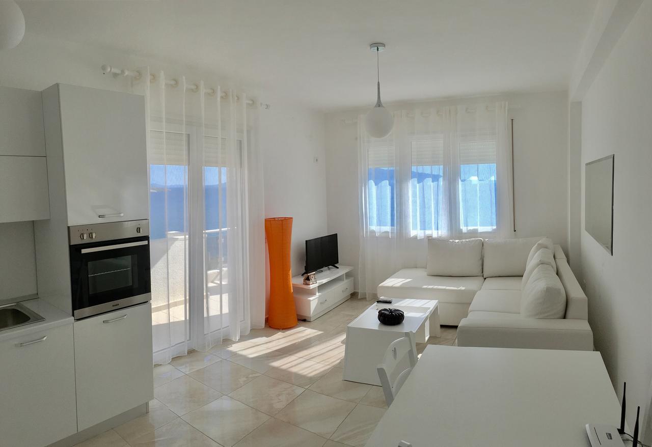 White Residence Apartament Sarande Ngoại thất bức ảnh